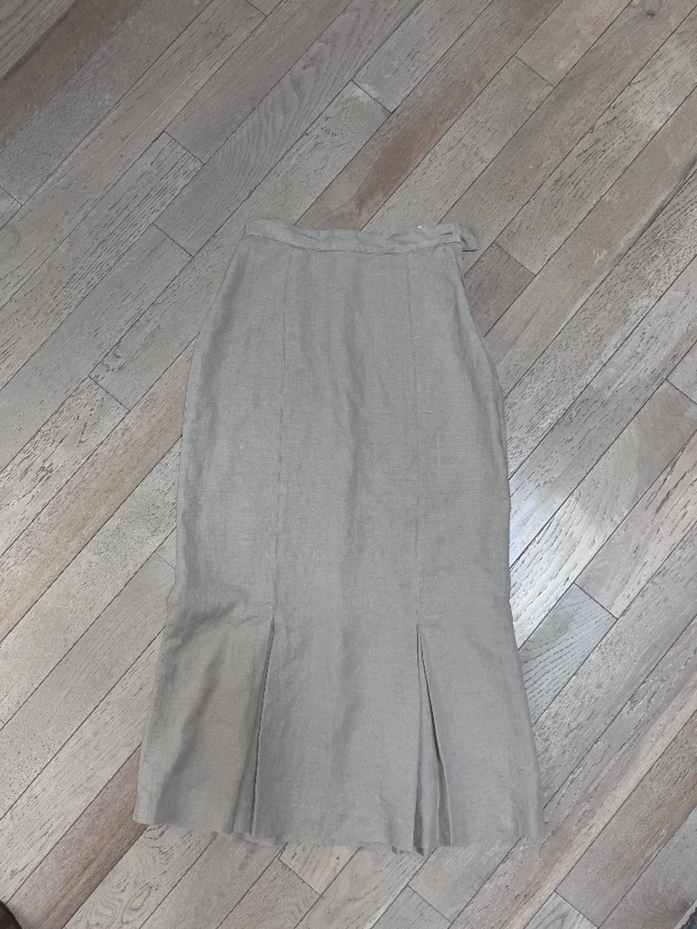 Vintage BASCO by Neiman Marcus Tan 100% Linen Pleated Midi Skirt Size 4 - tan